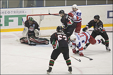 13 апреля 2016. Нефтяник - Ижсталь